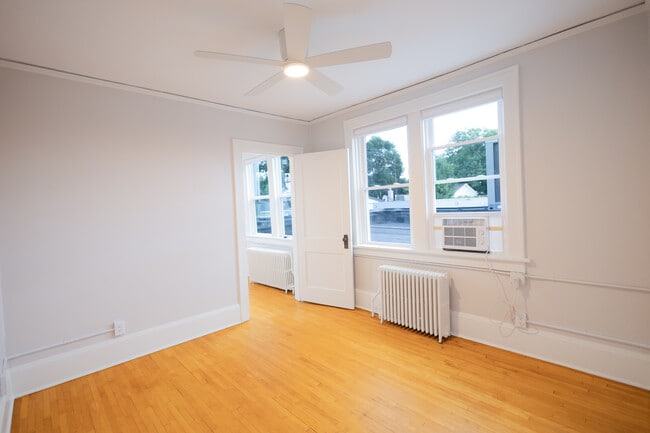 Building Photo - 1337 Randolph Ave
