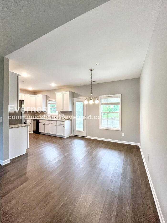 Building Photo - 1016 Echo Rdg Rd