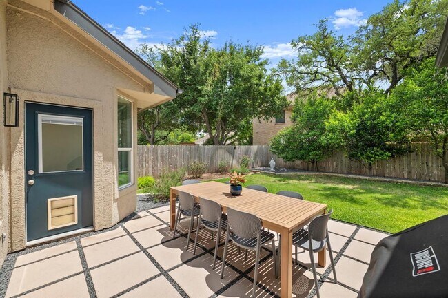 Building Photo - 11805 Emerald Falls Dr