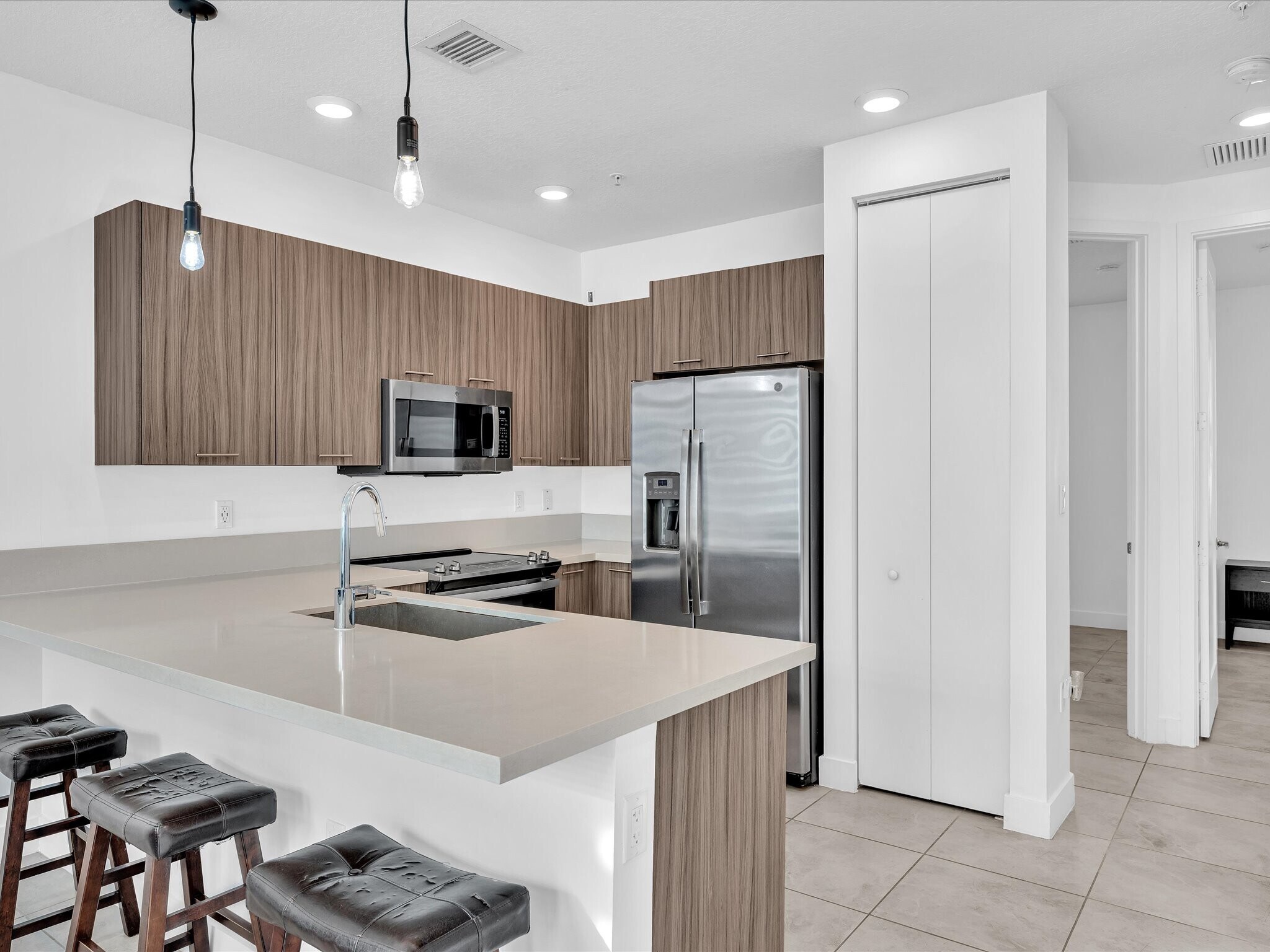 Building Photo - 6410 NW 102nd Path