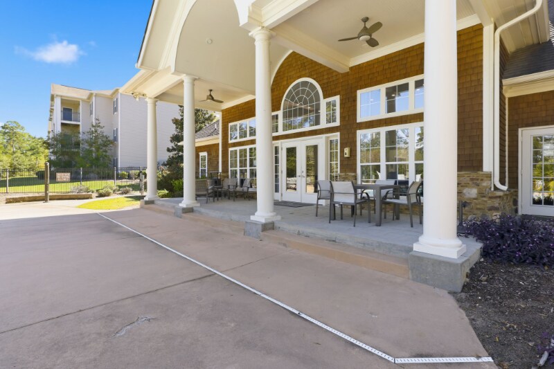 Building Photo - 1340 N Brickyard Rd