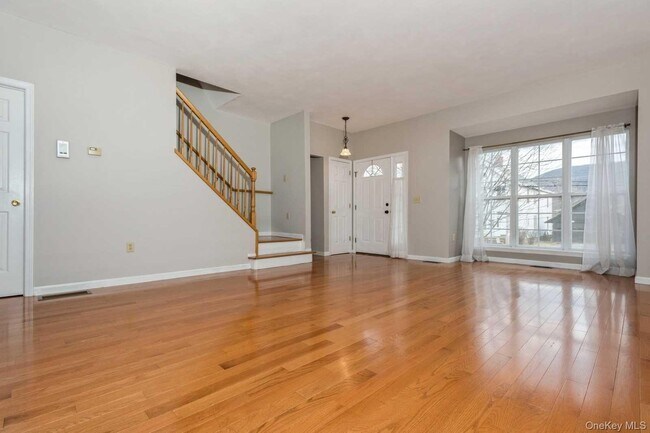 Building Photo - 52 Schenck Ave