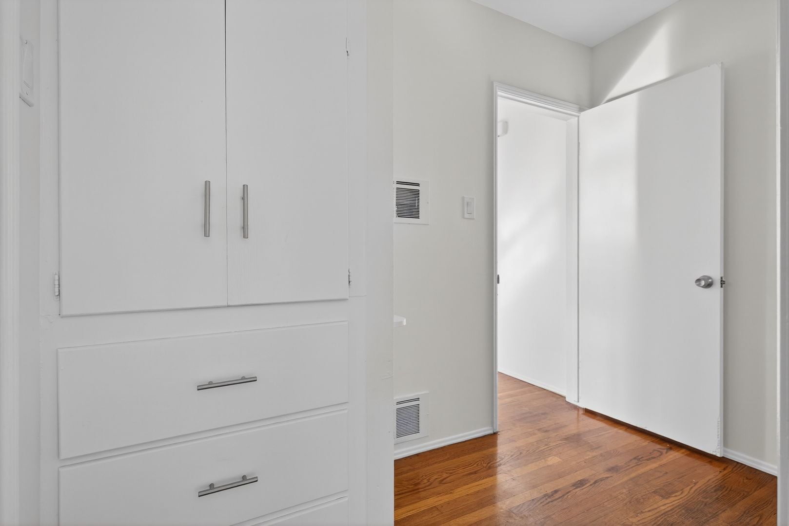 Building Photo - 525 Chestnut Ave