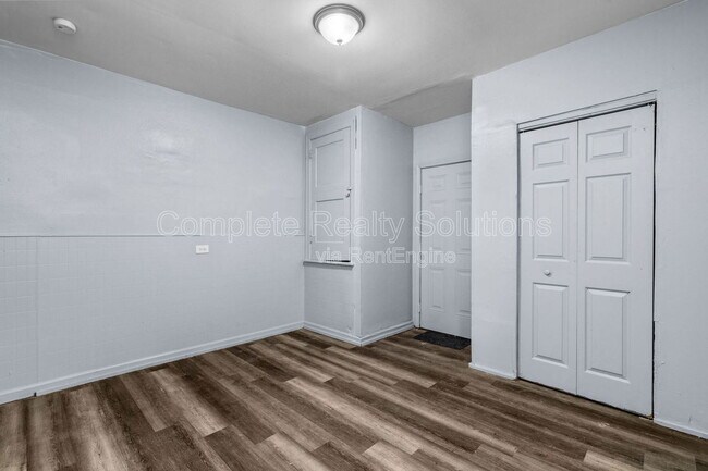 Building Photo - 3530 Oregon Ave