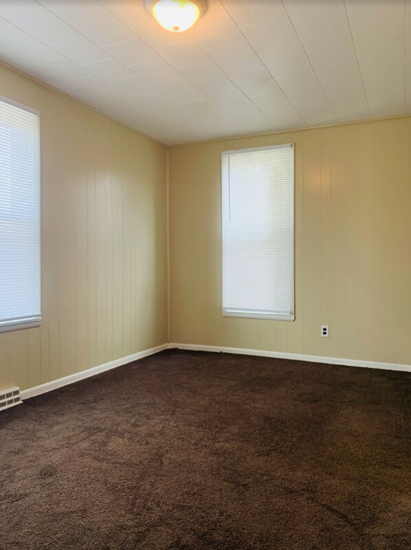 Building Photo - 4436 Grand Ave