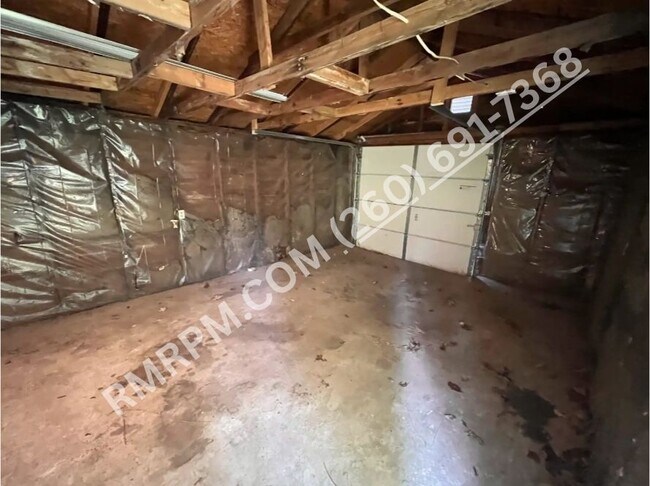 Building Photo - 4414 Oliver St