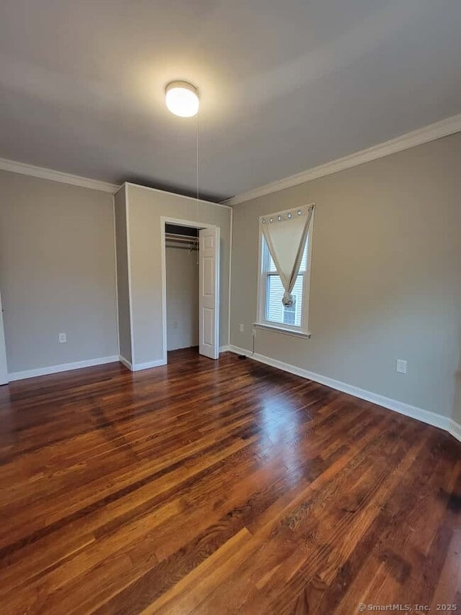 Building Photo - 161 Reservoir Ave