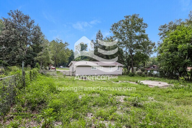 Building Photo - 2913 22nd Ave