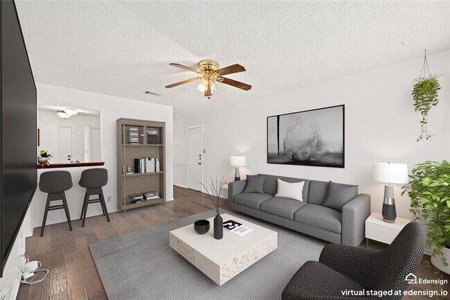 Building Photo - 806 Easy Day Cove
