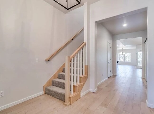 Building Photo - Model Home in East Edmond + 3 bedrooms + B...
