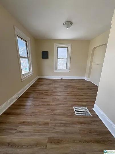 Building Photo - 520 Fiot Ave