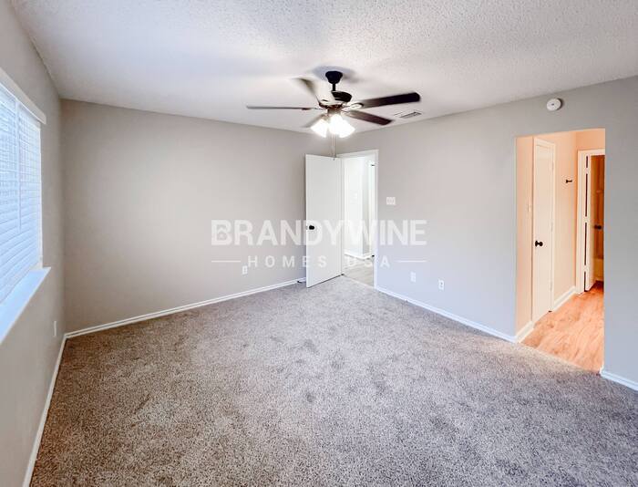 Building Photo - 5505 Key Bend