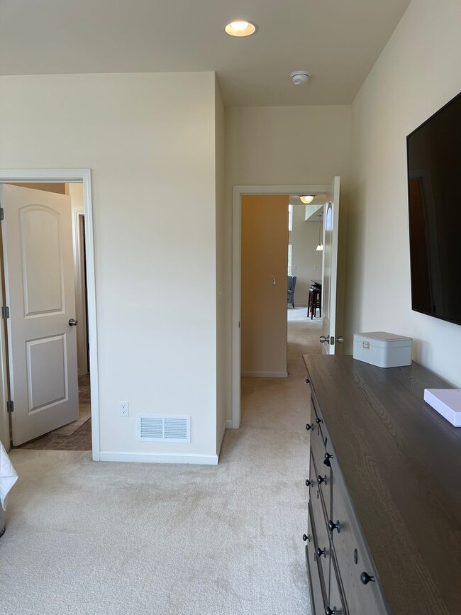 Building Photo - COMING SOON - HYETTS CROSSING
