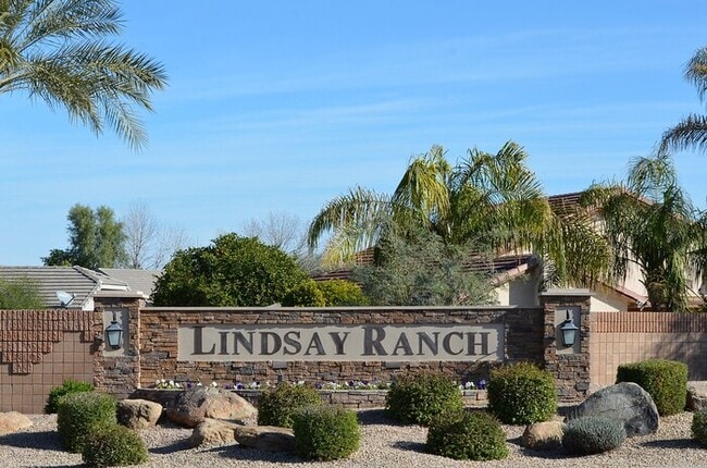 Building Photo - 1108 E Betsy Ln