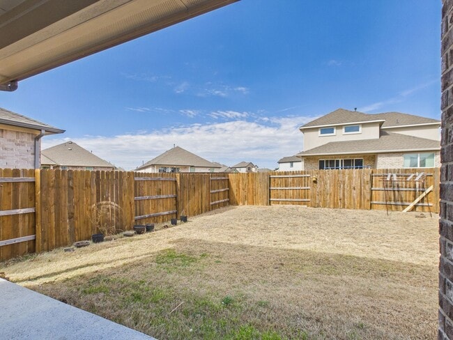 Building Photo - Beautiful Bar W Ranch Home – Hill Country Charm with Modern Comforts