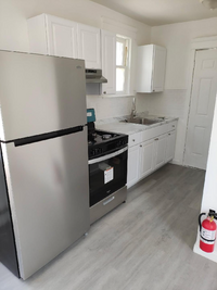 Building Photo - 738 Cortlandt St