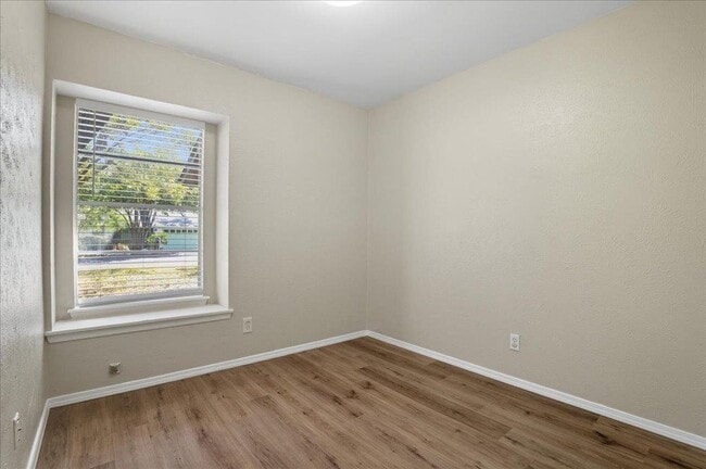 Building Photo - 12312 Double Tree Ln