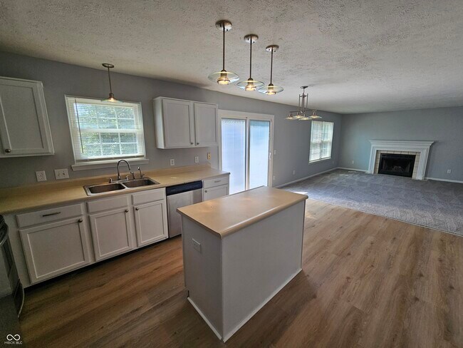 Building Photo - 5627 Pillory Way