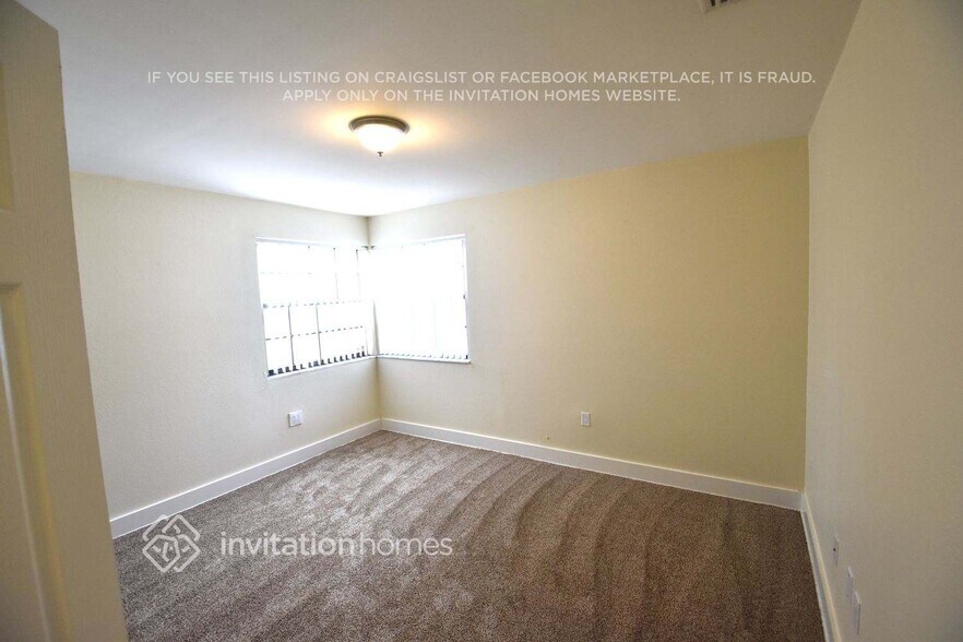 Building Photo - 16501 NW 84th Ct