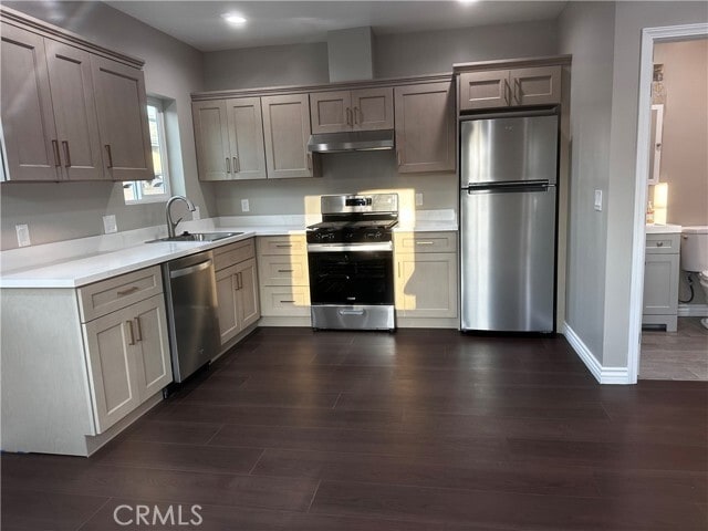 Building Photo - 1564 W Phillips Blvd