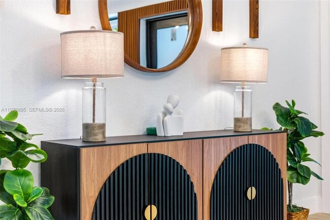 Building Photo - 751 NE 80th St