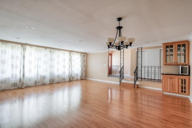 Building Photo - 4754 Bret Harte Ct