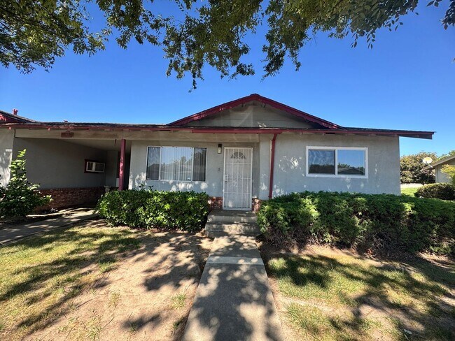 Building Photo - 1915 Celeste Ct