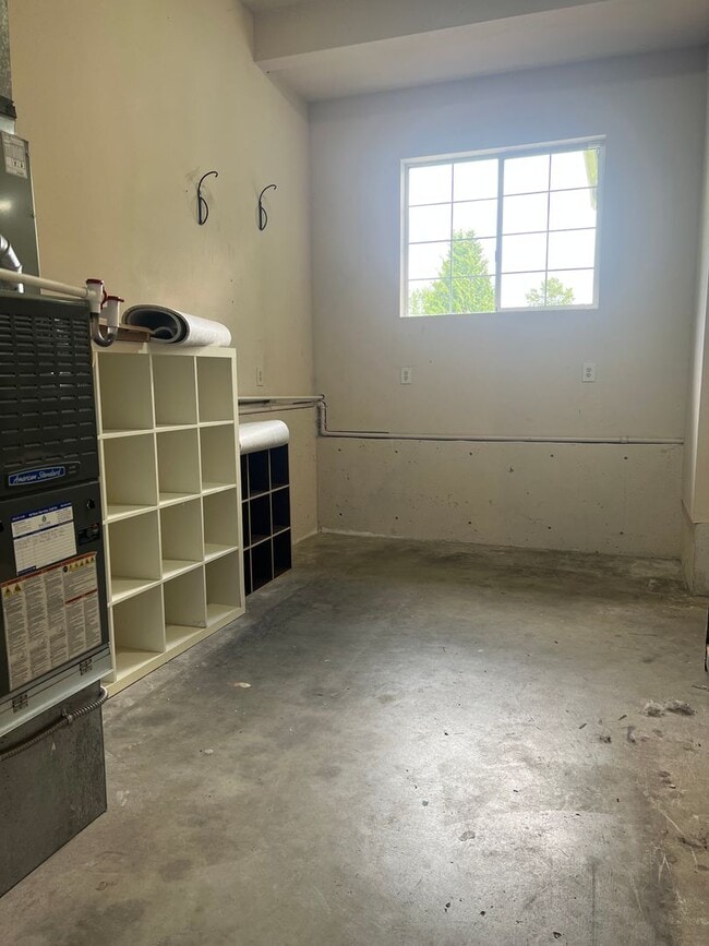 Building Photo - 3 bedroom 2.5 bathroom Home in Lake Steven...