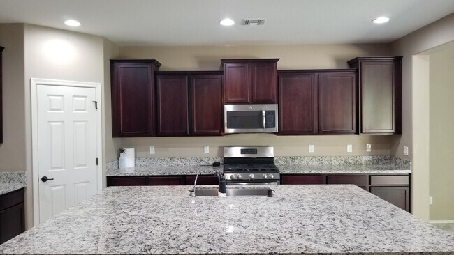 Building Photo - 2248 E Ottawa Ln