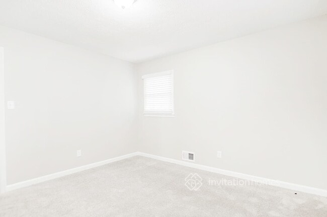 Building Photo - 2972 Timberline Rd