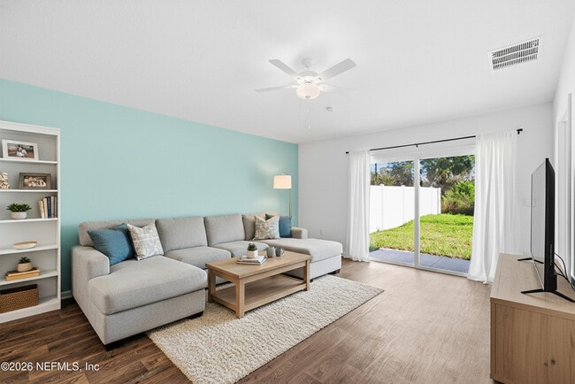 Building Photo - 67 Rose Dr