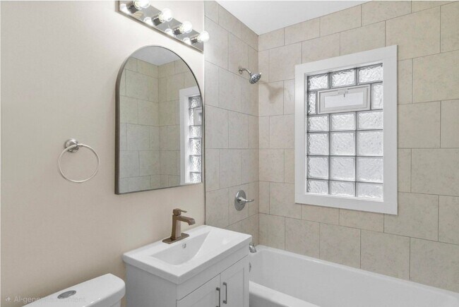 Building Photo - 2128 S 80th St