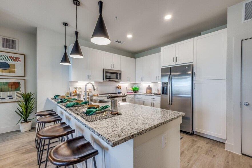 Aura Beacon Island 2200 Beacon Cir League City TX 77573 Apartment