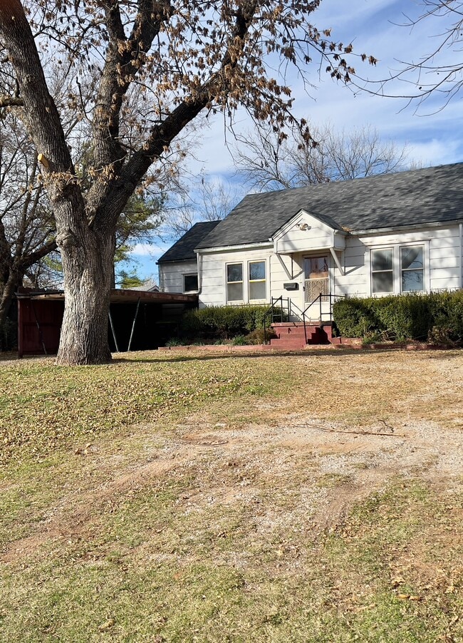 Building Photo - 325 Jackson St