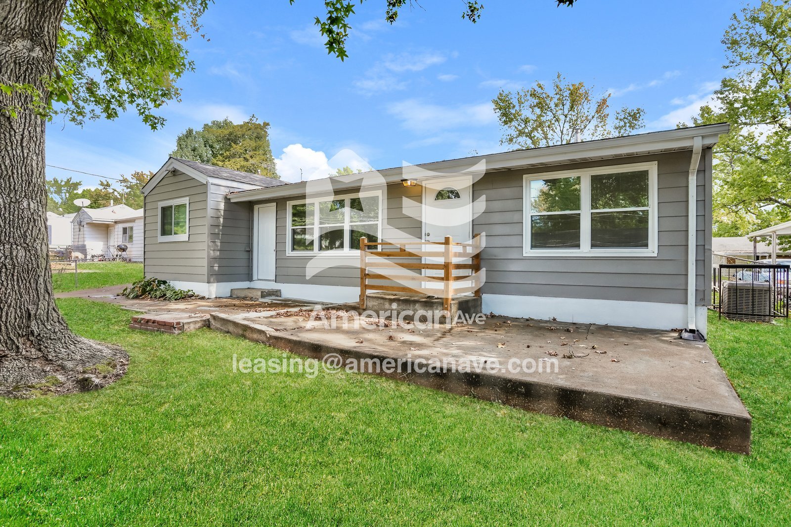 Building Photo - 9765 Dennis Dr