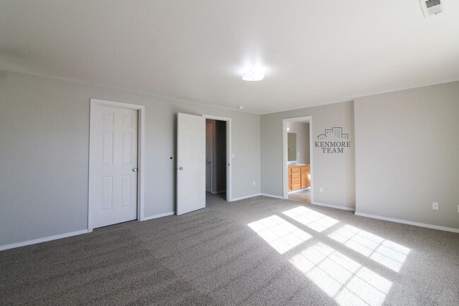 Building Photo - 3 Bedroom, 2.5 Bath Home in West Pasco