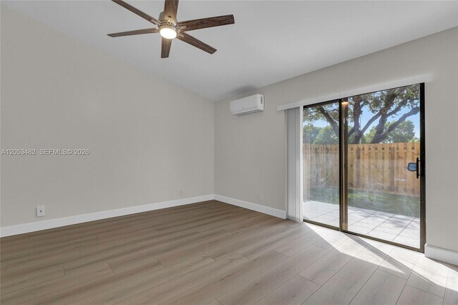 Building Photo - 11061 NW 38th Pl