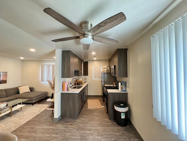 Interior Photo - sep373