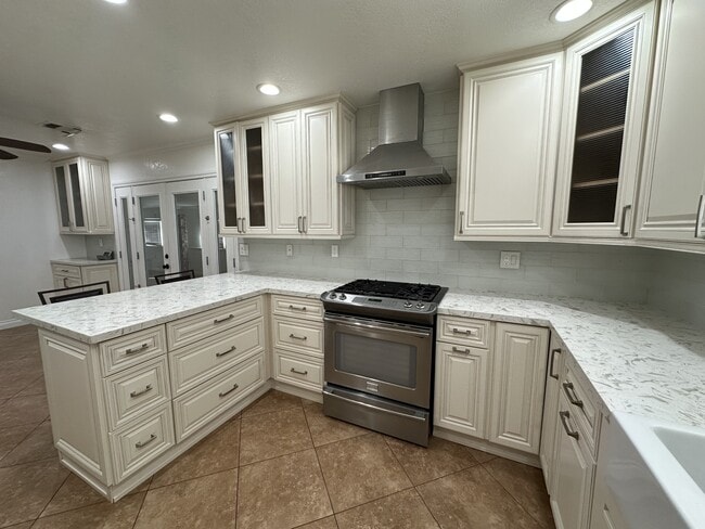 Building Photo - 4611 Harrison St