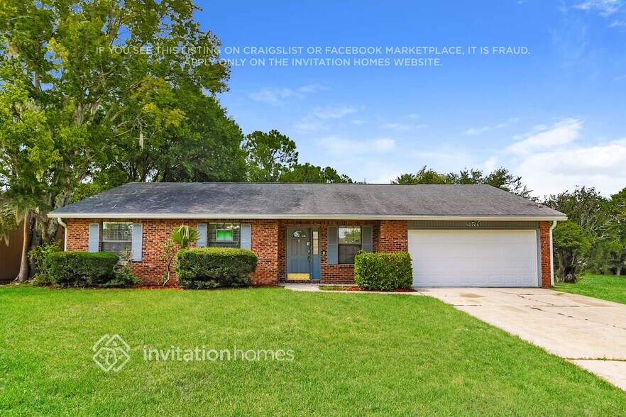 Primary Photo - 10206 Walnut Bend N