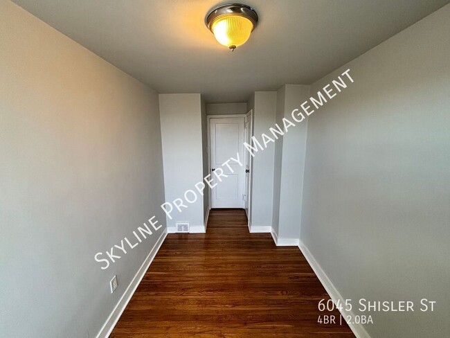 Building Photo - Newly Renovated 4 Bedroom Home For Rent in...