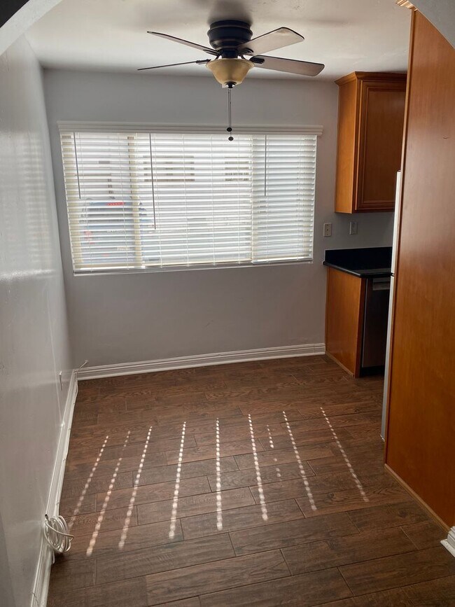 Building Photo - 5075 Narragansett Ave