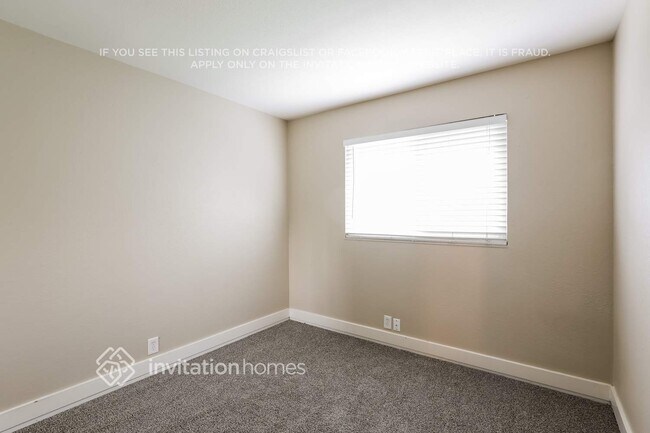 Building Photo - 1870 Woodglen Ln