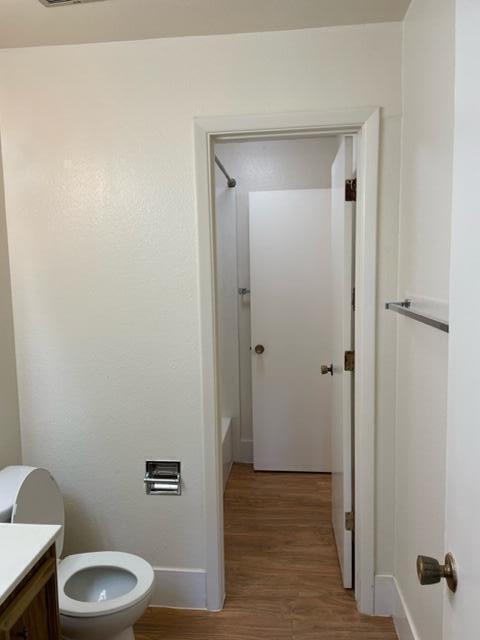 Building Photo - 937 Country Club Dr SE