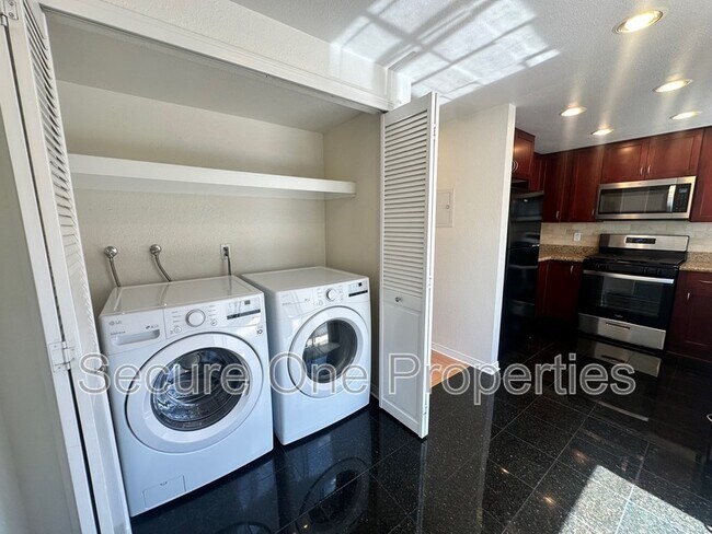 Building Photo - 248 Green Heath Pl