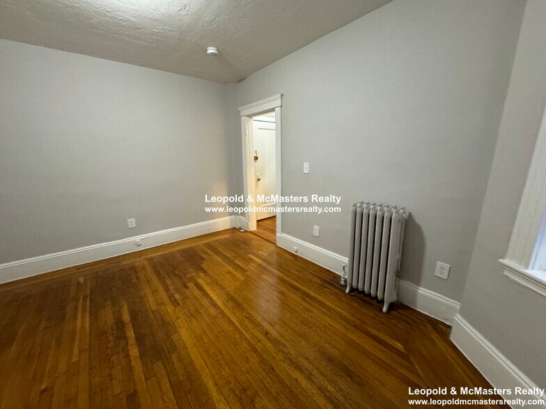 Building Photo - 1114 Commonwealth Ave