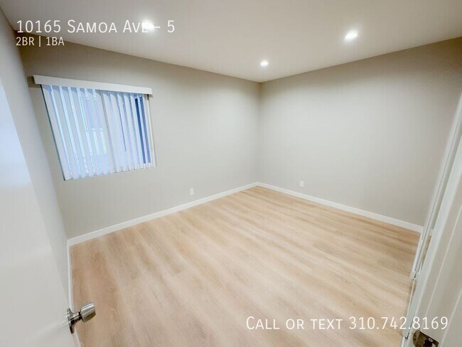 Building Photo - 10165 Samoa Ave