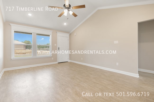 Building Photo - 717 Timberline Rd