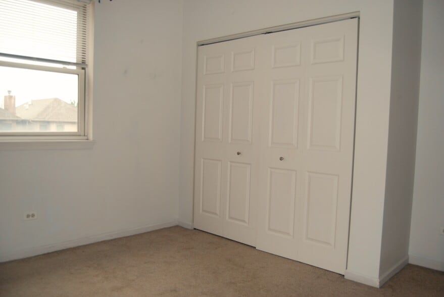 Building Photo - 1431 S Halsted St