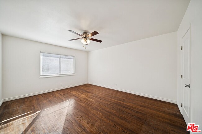 Building Photo - 3652 Carmona Ave